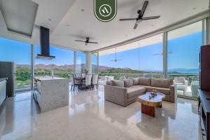 Oceanview Penthouse in Punta Mita - Beach - Pools