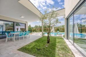 Villa Nada for 8 persons in Central Istria with 30 m2 pool, wellness & free bikes