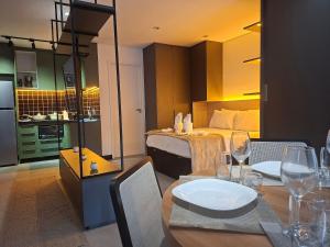 Estúdios com piscina ao ar livre no lounge