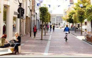 Ruime suite met privé ingang en badkamer