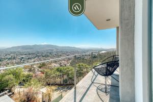 3 BR Condo - Panoramic Views - 5 Min to Downtown