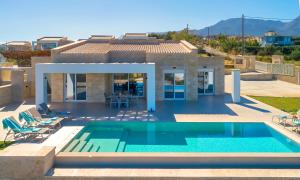 Vista Mare Villas Heated Pool