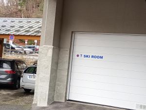 Votre appartement savoyard avec Parking à la télécabine pour skier les 3 Vallées !