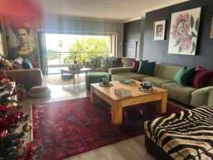 Chasing Jacuzzi Sunsets sea and mountain views