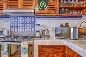 Ocean view 2Br Condo-Balcony-Beach-Pool - 310