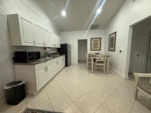 Adorable In law Apt in Wellington