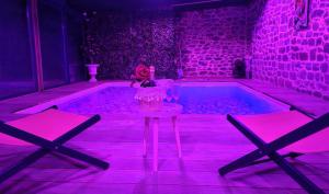 Jacuzzi XXL avec Charme et Caractères de campagne