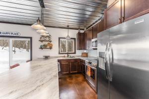 Snowy Paws on Lac Vieux Desert