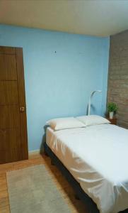 Casa de campo sendero al teleferico de Quito