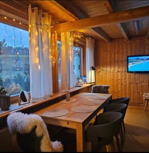 Romantisches Waldhaus mit Privatsauna, Grill und Feuerschtelle