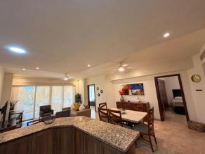 Lovely apartment in Cruz de Huanacaxtle for 8 people