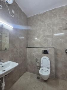 Alpha Hives Boys Hostel & Travelers Stay