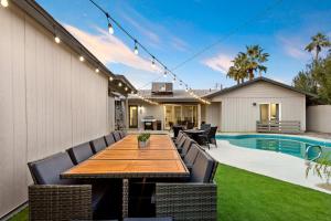 Old Town 5BD 5BA Villa with Pool and Casita