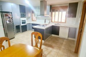 The Grand Pool Chalet and BBQ