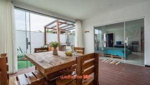 Casa em Cabo Frio com Spa de Cromoterapia