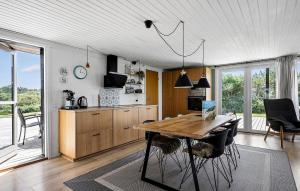 Awesome Home In Ringkøbing With Wifi