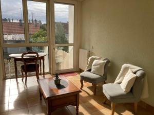 Charmante Mancelle à louer pour évènement circuit 24h