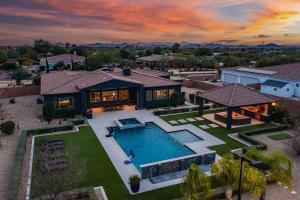 Enjoy Pool Putting Green Sports Court-Pickleball