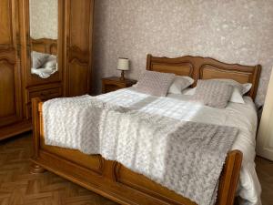 Charmante Mancelle à louer pour évènement circuit 24h