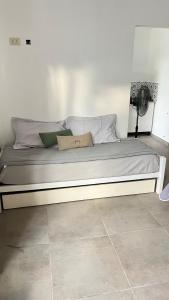 Departamento anexo para 4 con entrada de auto