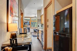 River Bank Lodge 2916