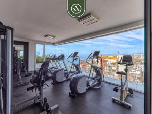 Stunning 2 BR Condo in Romantic Zone - Pool