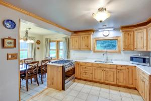 Hill City Haven about 23 Mi to Rapid City!