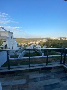 Seferihisarda tam müstakil 5 odalı turizm konutu