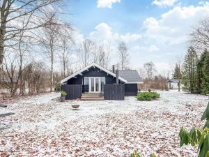 6 person holiday home in Toftlund-By Traum