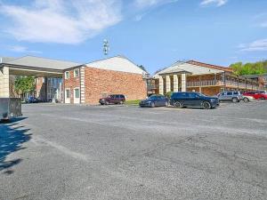 Lux Mins To Nascar HOF CDIA & Atrium Health