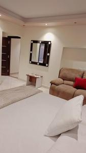 Luxury Apartment, El Mohandesin, Family only, mim 6nights