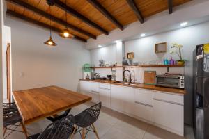 Terramar Beach House Santa Marianita Manta