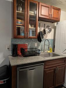 200 Southside Fort Worth 2BR with King Bed & Bunk