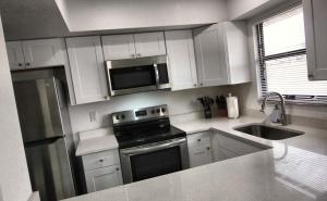 Cozy 2br Apartment in Cape Coral with Hot Tub