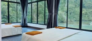 Waterfall Guesthouse1