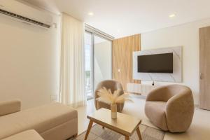 Modern Tourist Apartment near the Sea