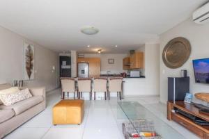 Ezey Tours-Manhattan Suites