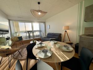 Appartement rénové à Saint Jean de Monts - Face à la mer - Internet rapide - FR-1-323-496