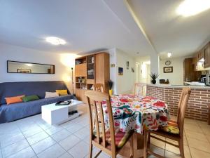 Agréable T2 à La Bourboule, Terrasse Sud, WiFi, Parking - FR-1-608-298