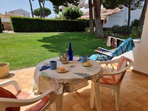 Apartamento a 400m de la playa con piscina comunitaria - HISP-236-113