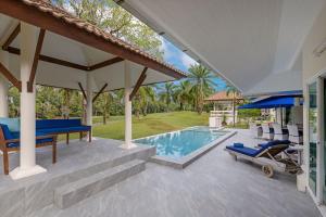 Elegant 2BR Pool Villa Overlooking Loch Palm Golf - Baan Sawan Garden Villa