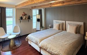 Cozy Home In Winschoten With Wifi