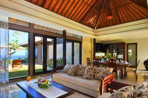 Jaylene Stunning 2 BR Private Pool Villa