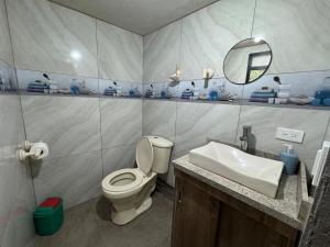 Hospedaje Las Bromelias - Departamento Familiar