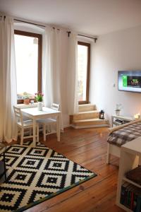 Apartament z patio w centrum Starego Miasta