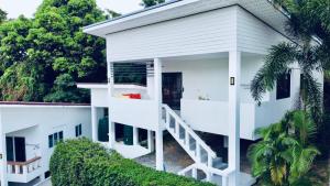 Naiwok Hills Resort