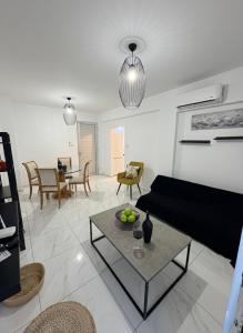 Marinas Harbour Court 206