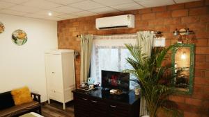 Happy Haven - Boutique Farmstay with Outdoor Shower & Open Air Kitchen