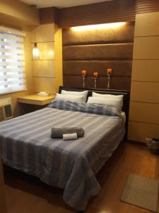 1 bedroom condo at Burgos Circle, center of BGC