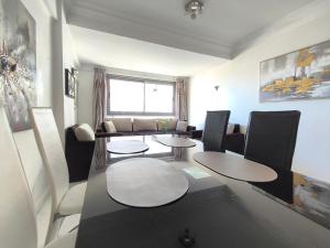 Magnifique 2Ch Vue Mer - Cœur du Boulevard Tanger - Wifi & Proximité